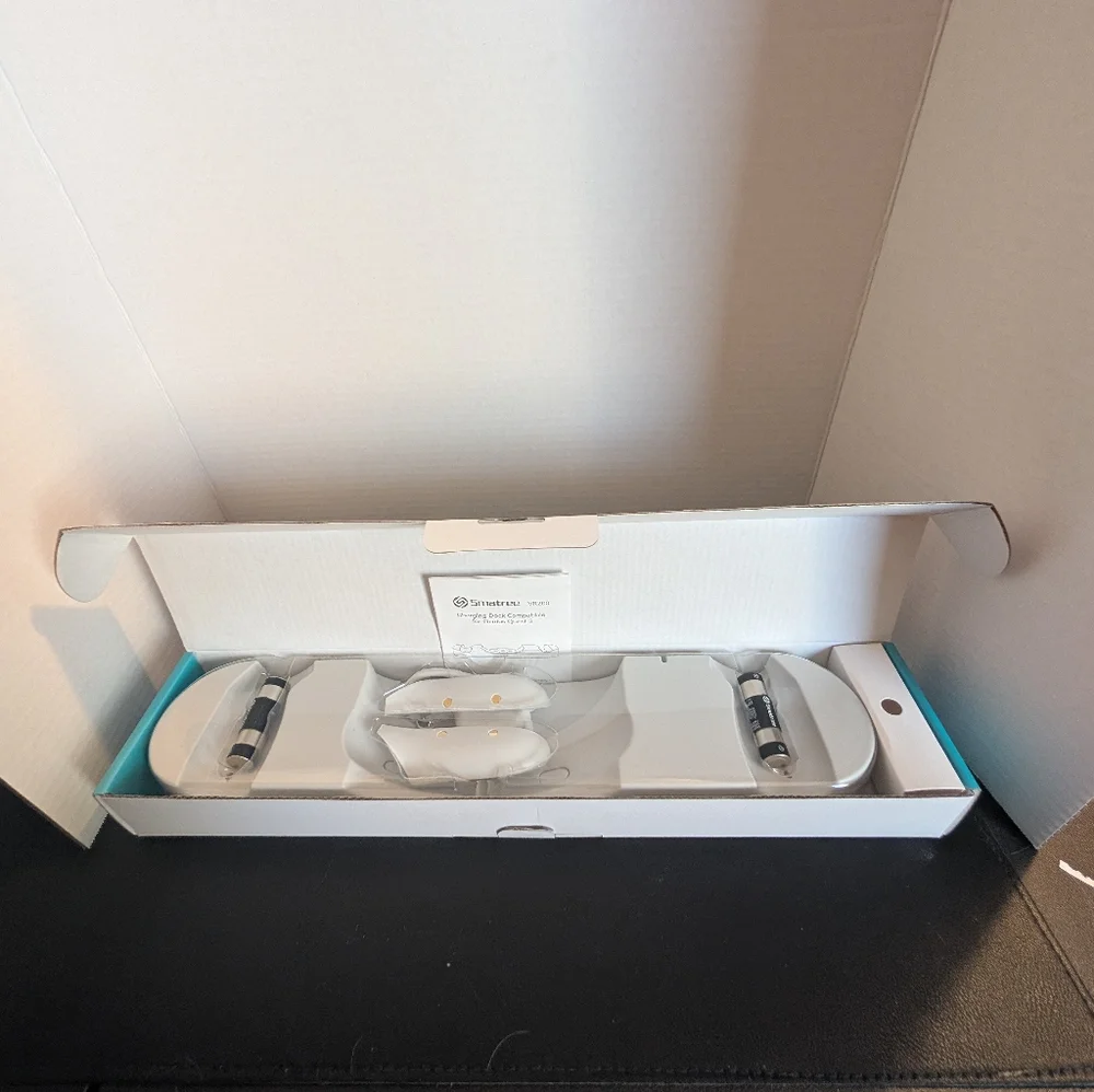Charging Dock For Oculus Quest 3, White, Smatree, VR 200